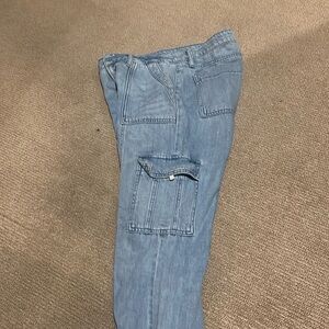 Cargo denim jeans